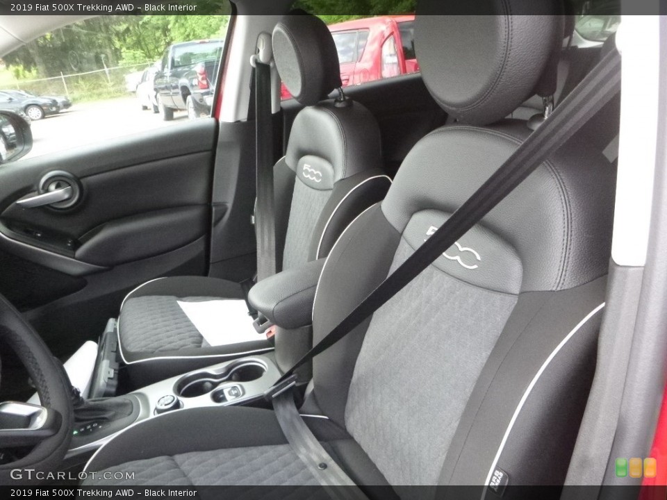 Black Interior Front Seat for the 2019 Fiat 500X Trekking AWD #133499102