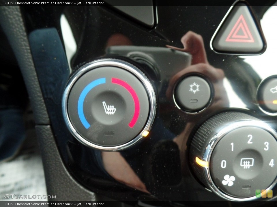 Jet Black Interior Controls for the 2019 Chevrolet Sonic Premier Hatchback #133519284