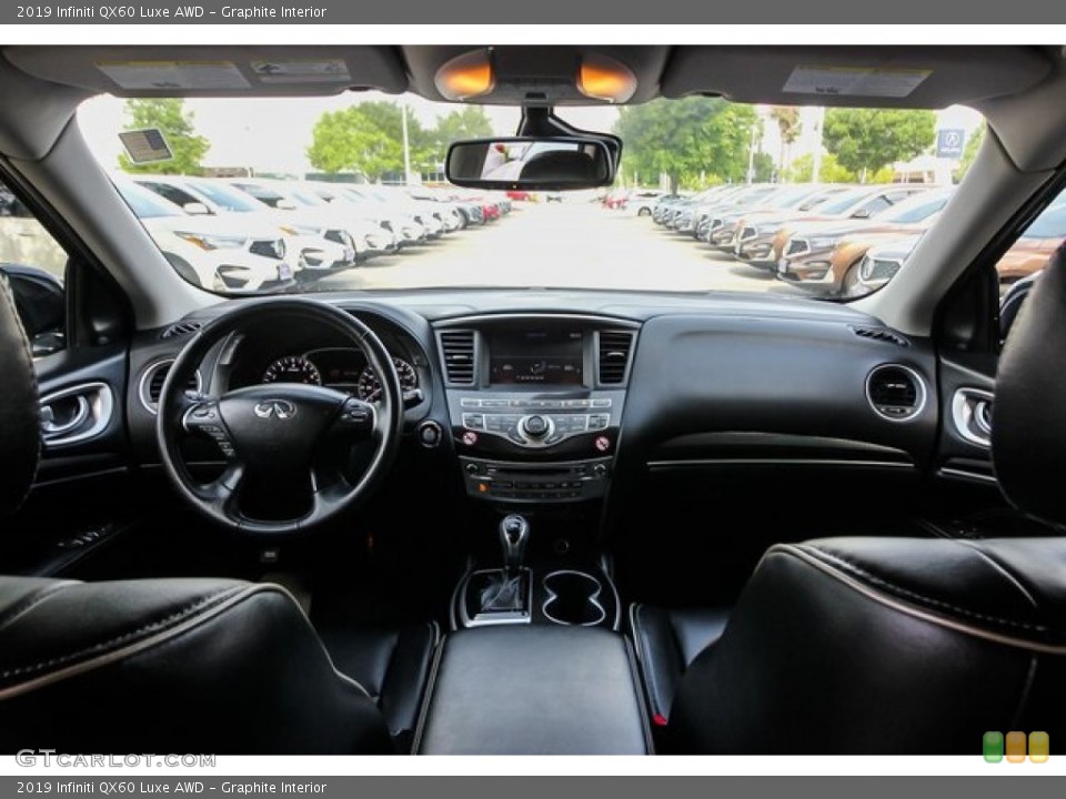Graphite Interior Photo for the 2019 Infiniti QX60 Luxe AWD #133520946