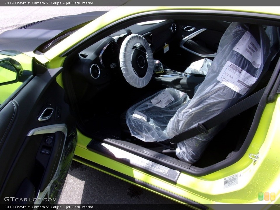 Jet Black Interior Front Seat for the 2019 Chevrolet Camaro SS Coupe #133641898