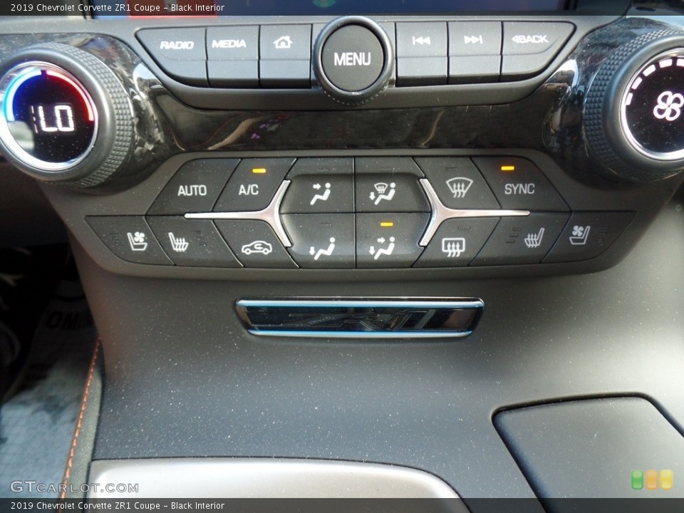 Black Interior Controls for the 2019 Chevrolet Corvette ZR1 Coupe #133728411