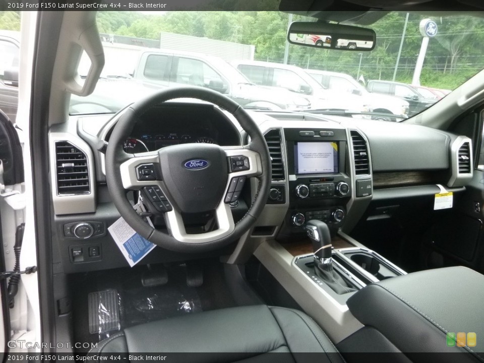 Black Interior Photo for the 2019 Ford F150 Lariat SuperCrew 4x4 #133769379