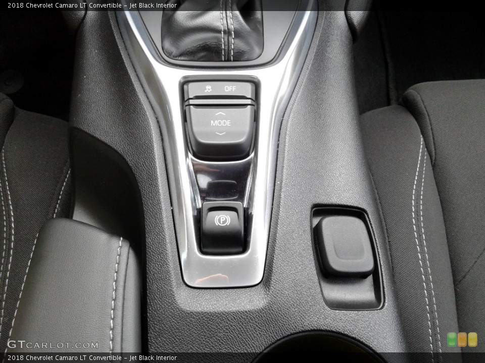 Jet Black Interior Controls for the 2018 Chevrolet Camaro LT Convertible #133773321