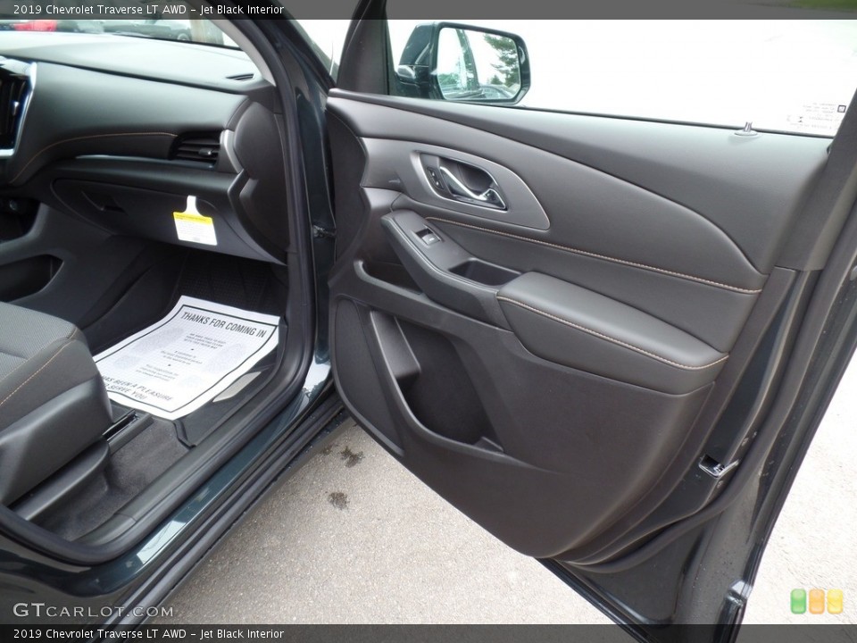 Jet Black Interior Door Panel for the 2019 Chevrolet Traverse LT AWD #133779513