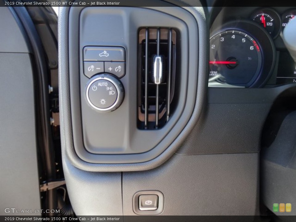 Jet Black Interior Controls for the 2019 Chevrolet Silverado 1500 WT Crew Cab #133874678