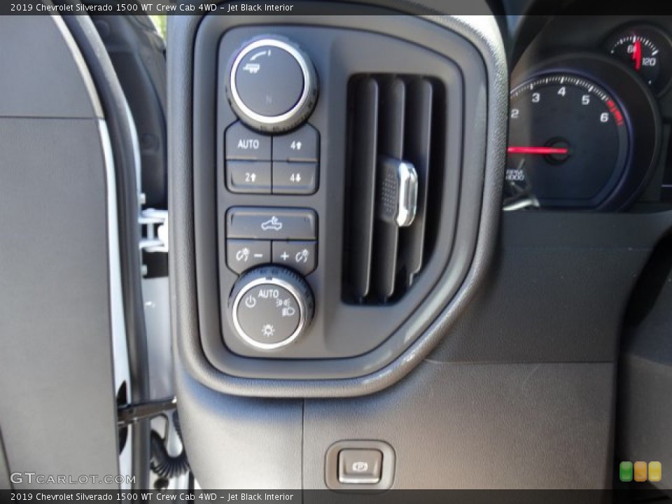 Jet Black Interior Controls for the 2019 Chevrolet Silverado 1500 WT Crew Cab 4WD #133877507