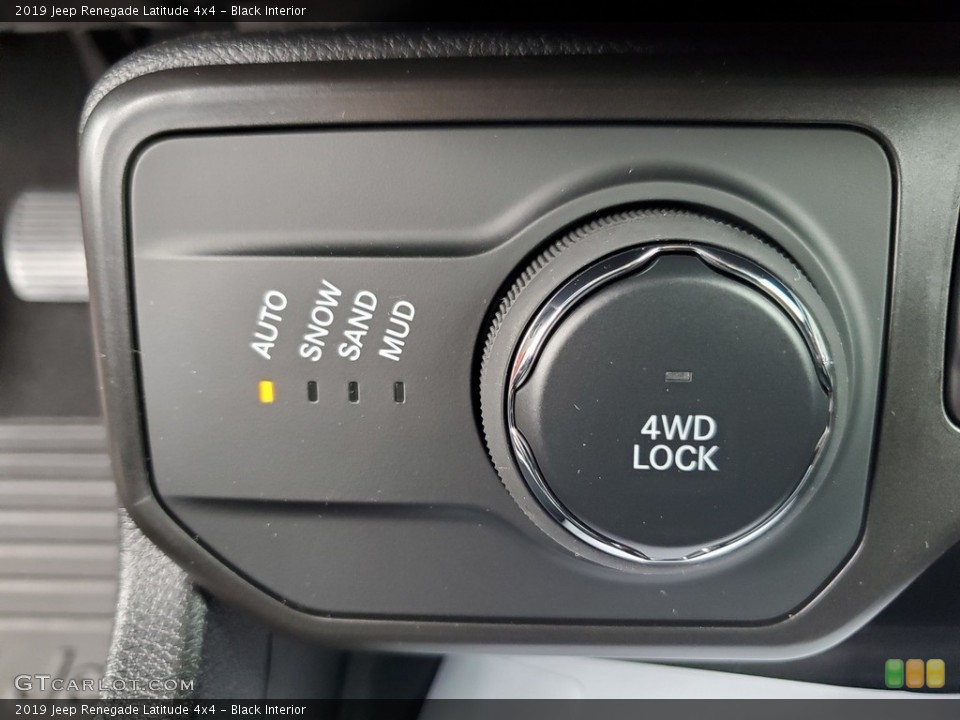 Black Interior Controls for the 2019 Jeep Renegade Latitude 4x4 #133887462