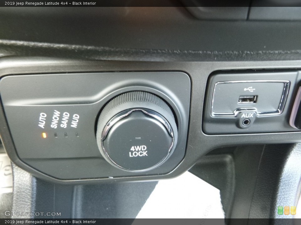 Black Interior Controls for the 2019 Jeep Renegade Latitude 4x4 #134004828