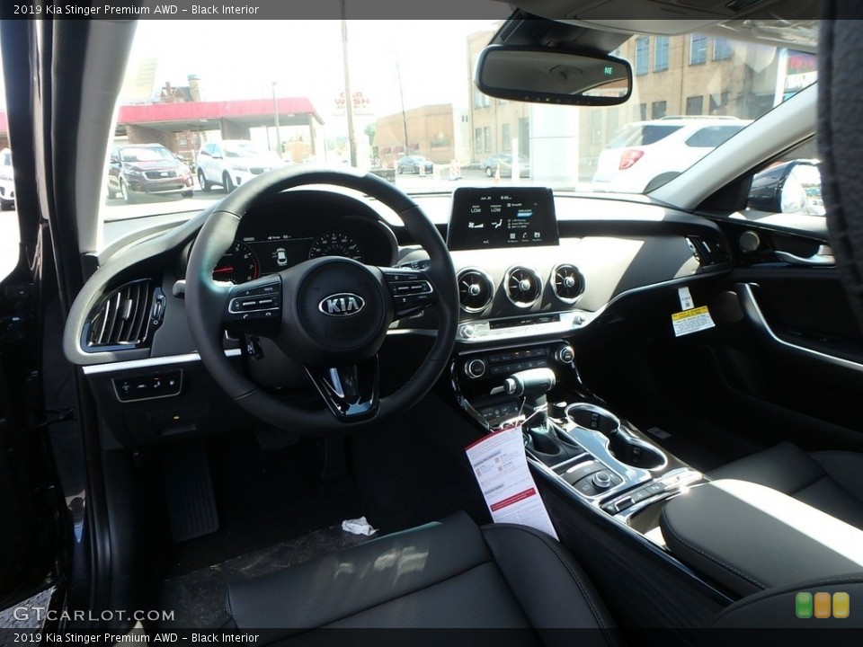 Black Interior Photo for the 2019 Kia Stinger Premium AWD #134032260