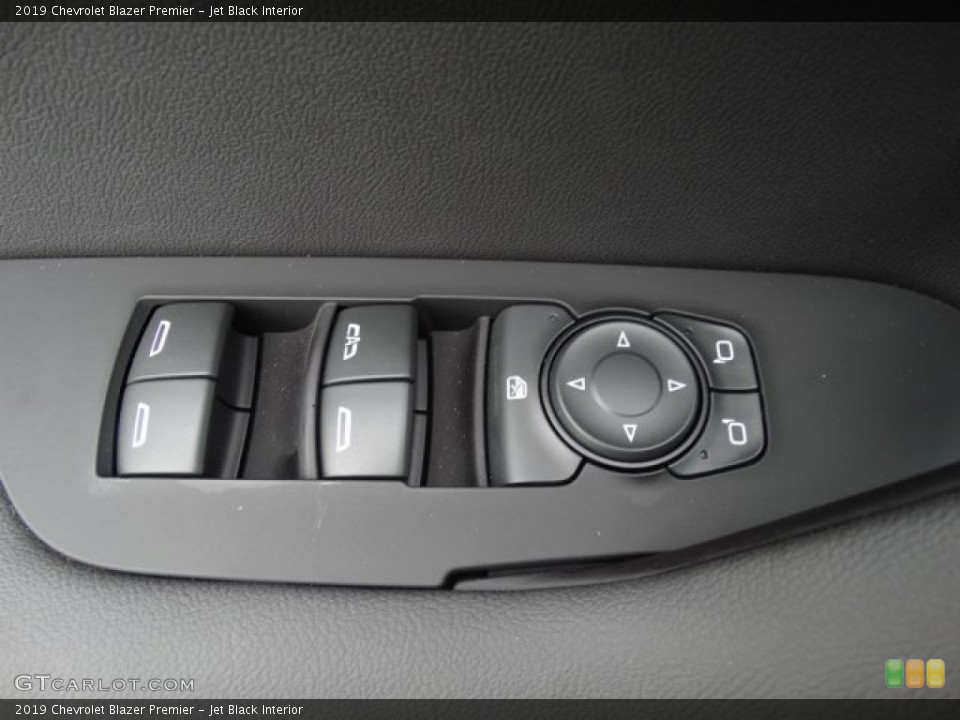 Jet Black Interior Controls for the 2019 Chevrolet Blazer Premier #134054012