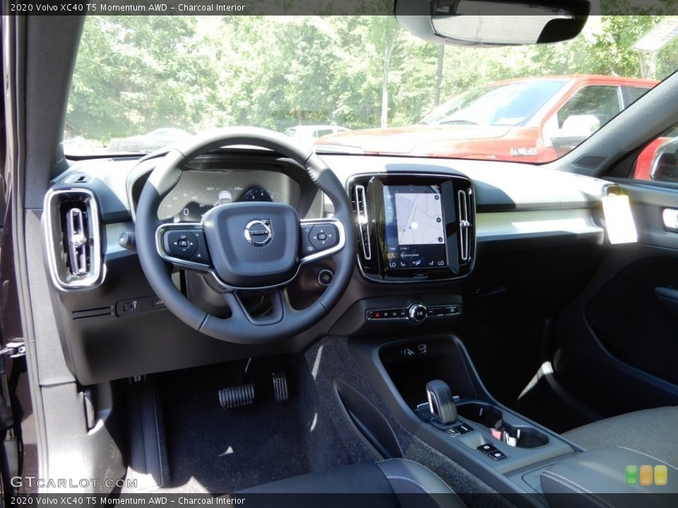 Charcoal Interior Photo for the 2020 Volvo XC40 T5 Momentum AWD #134054087