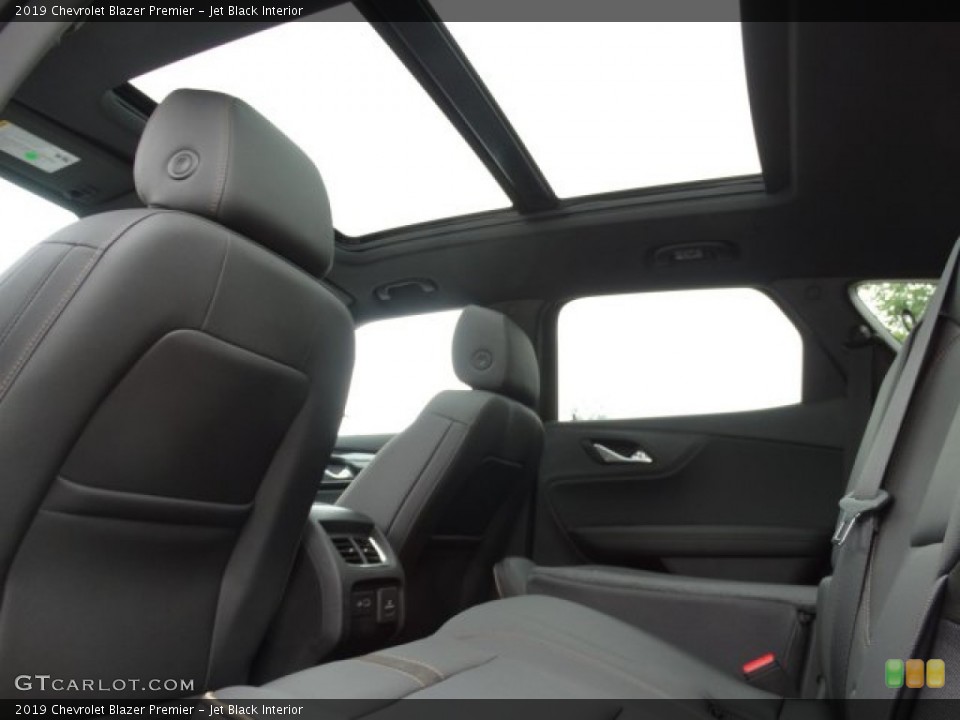 Jet Black Interior Sunroof for the 2019 Chevrolet Blazer Premier #134054315