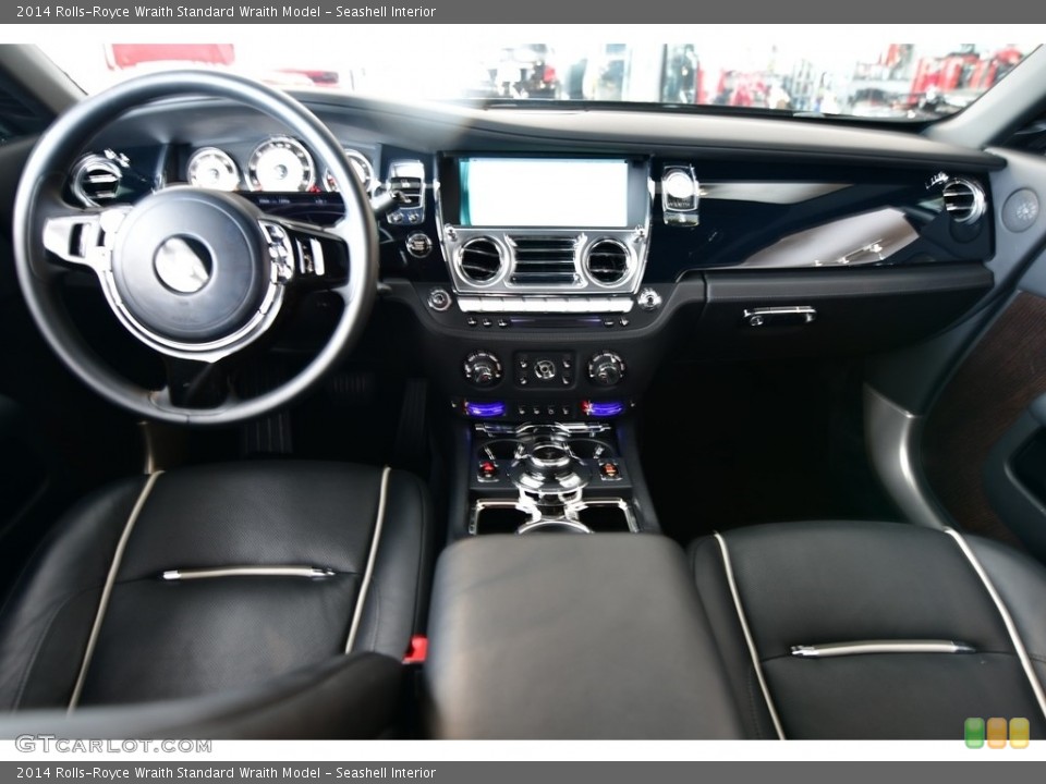 Seashell Interior Dashboard for the 2014 Rolls-Royce Wraith  #134065136
