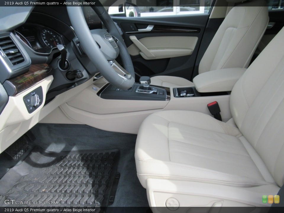 Atlas Beige Interior Front Seat for the 2019 Audi Q5 Premium quattro #134095111