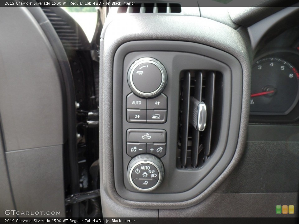 Jet Black Interior Controls for the 2019 Chevrolet Silverado 1500 WT Regular Cab 4WD #134098027