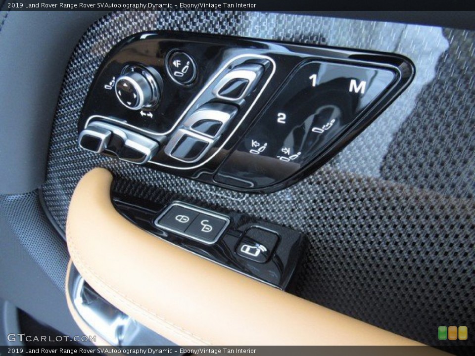 Ebony/Vintage Tan Interior Controls for the 2019 Land Rover Range Rover SVAutobiography Dynamic #134149189