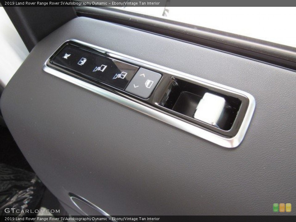 Ebony/Vintage Tan Interior Controls for the 2019 Land Rover Range Rover SVAutobiography Dynamic #134149207