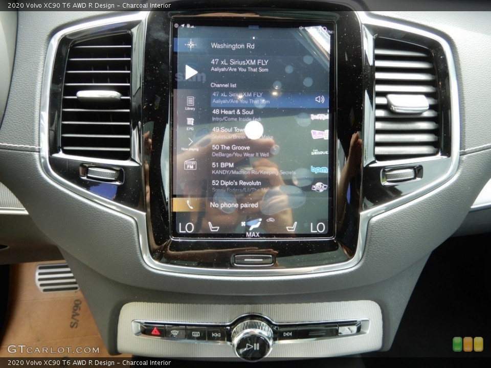 Charcoal Interior Controls for the 2020 Volvo XC90 T6 AWD R Design #134161631