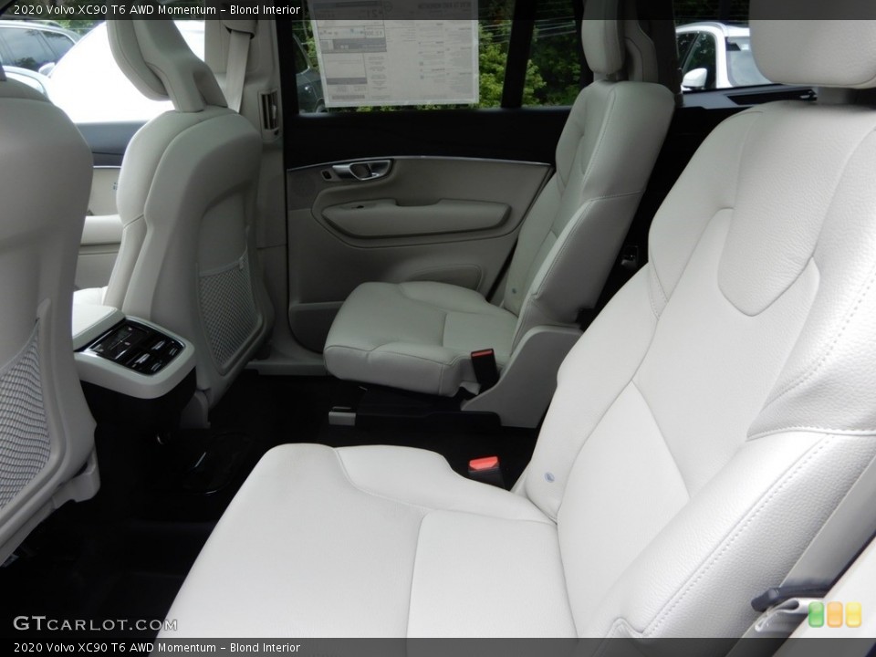 Blond Interior Rear Seat for the 2020 Volvo XC90 T6 AWD Momentum #134162226