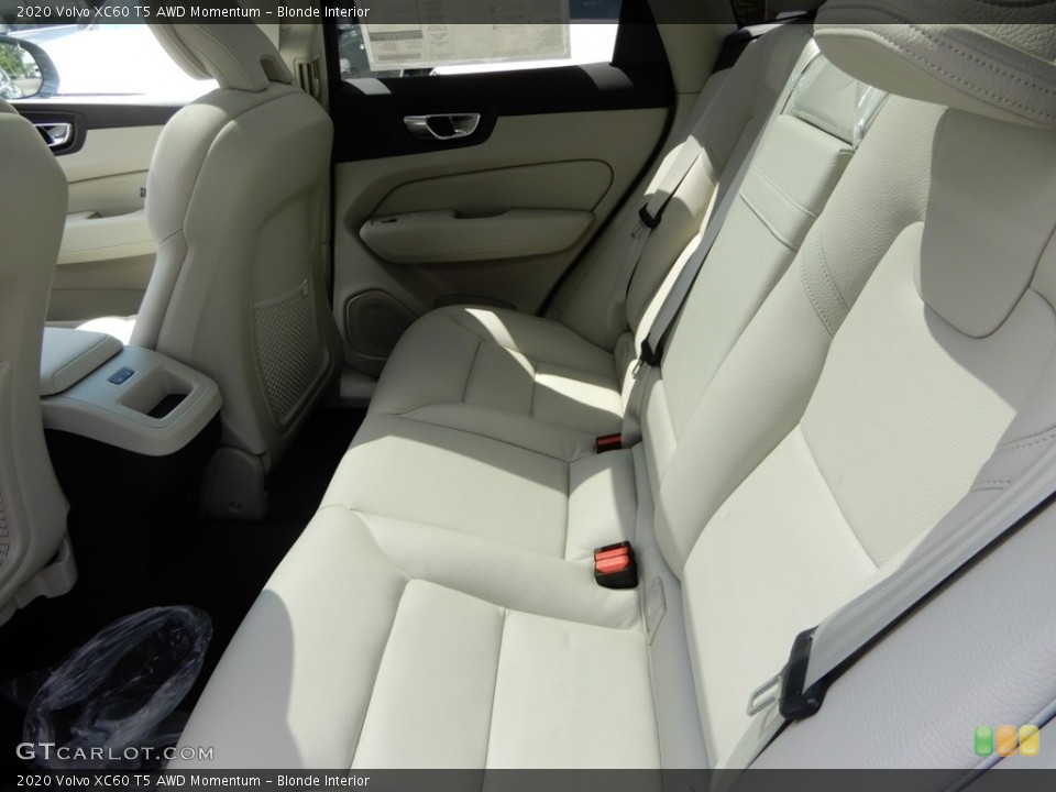 Blonde Interior Rear Seat for the 2020 Volvo XC60 T5 AWD Momentum #134162988