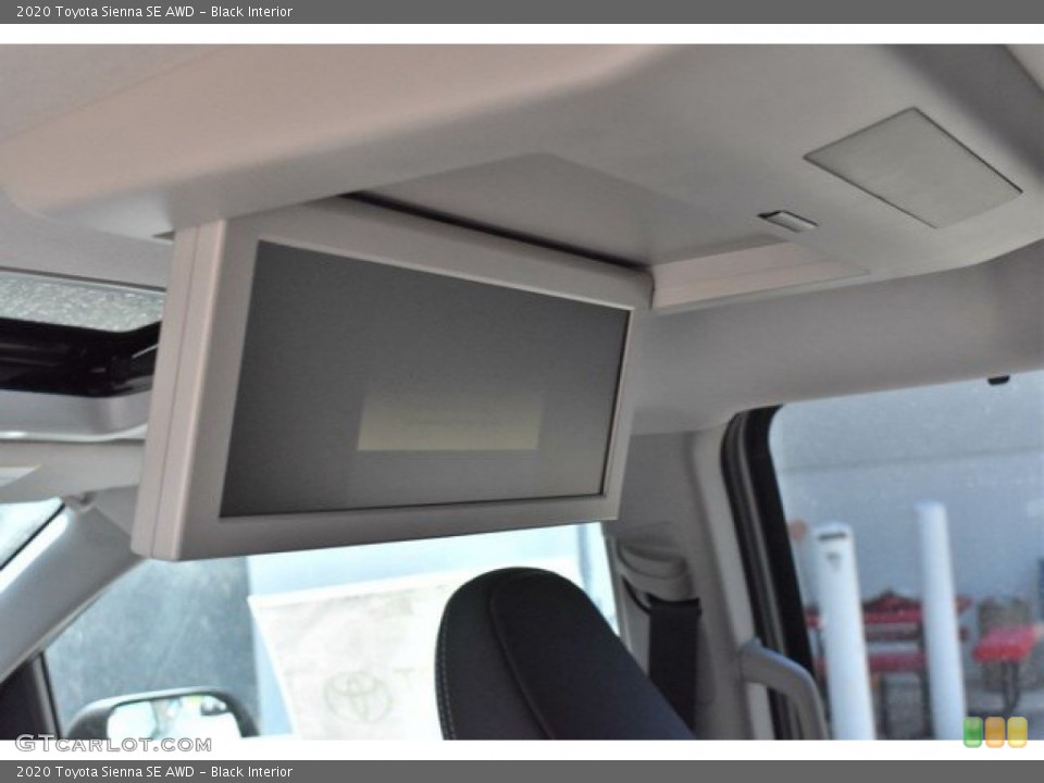 Black Interior Entertainment System for the 2020 Toyota Sienna SE AWD #134220489