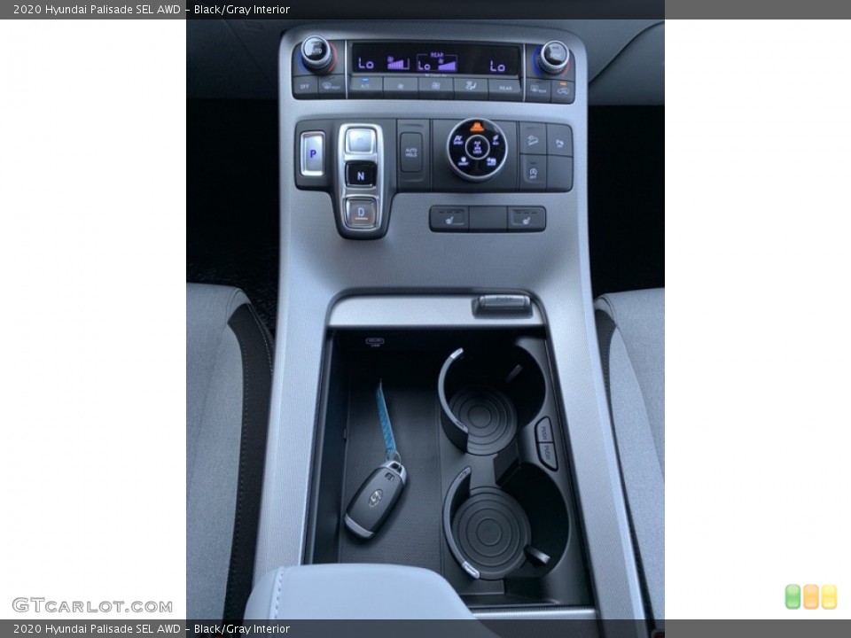 Black/Gray Interior Controls for the 2020 Hyundai Palisade SEL AWD #134224764