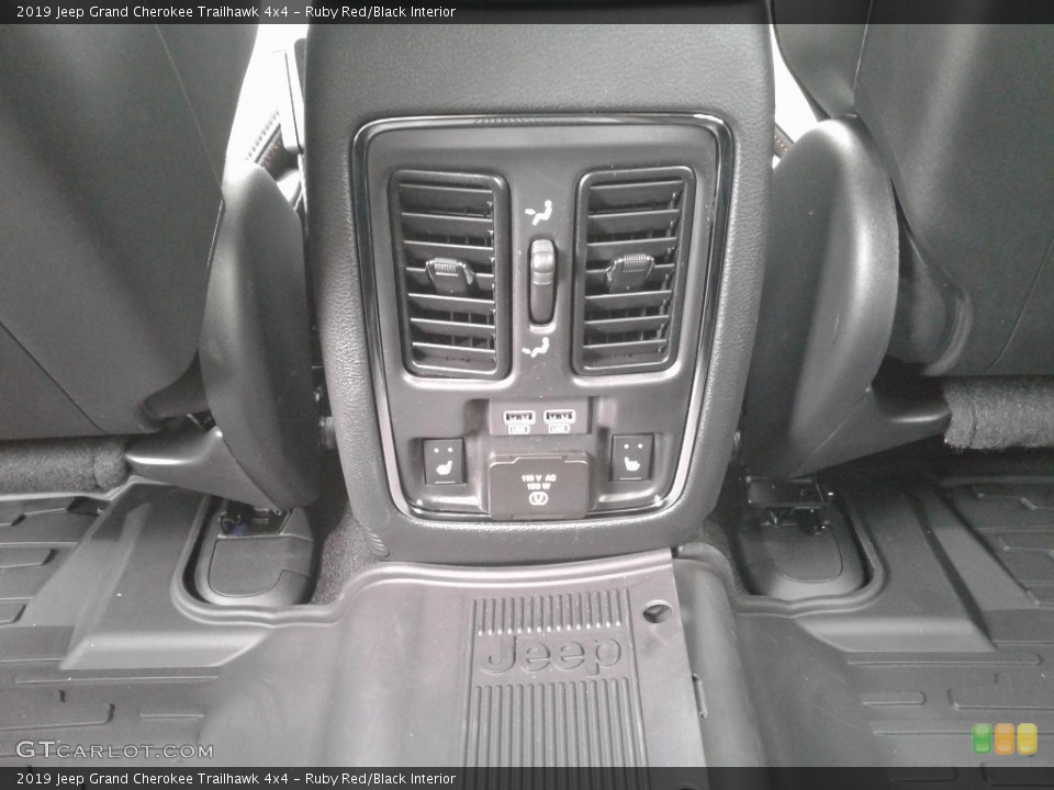 Ruby Red/Black Interior Controls for the 2019 Jeep Grand Cherokee Trailhawk 4x4 #134255803
