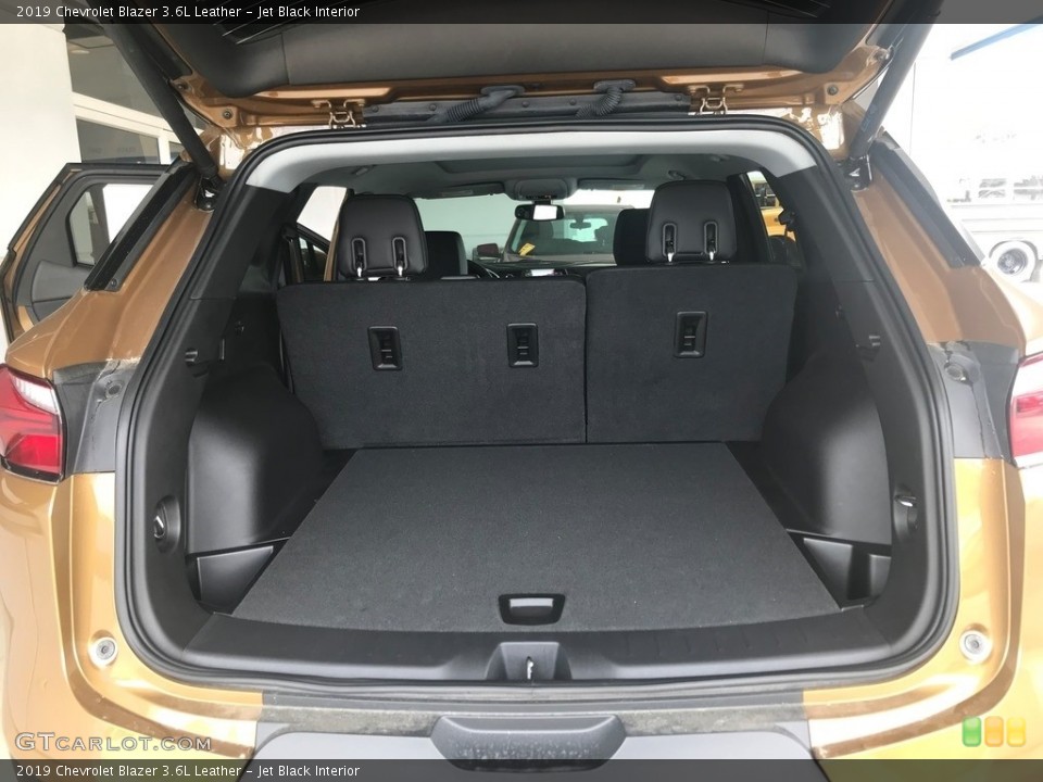 Jet Black Interior Trunk for the 2019 Chevrolet Blazer 3.6L Leather #134397163