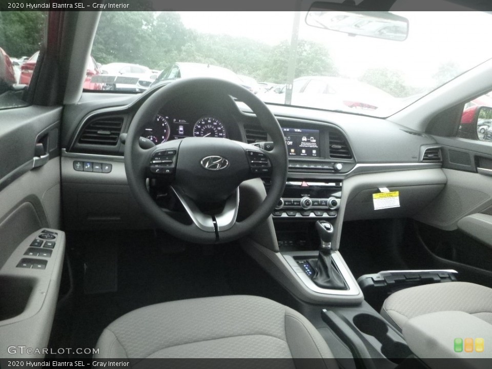 Gray Interior Photo for the 2020 Hyundai Elantra SEL #134399101