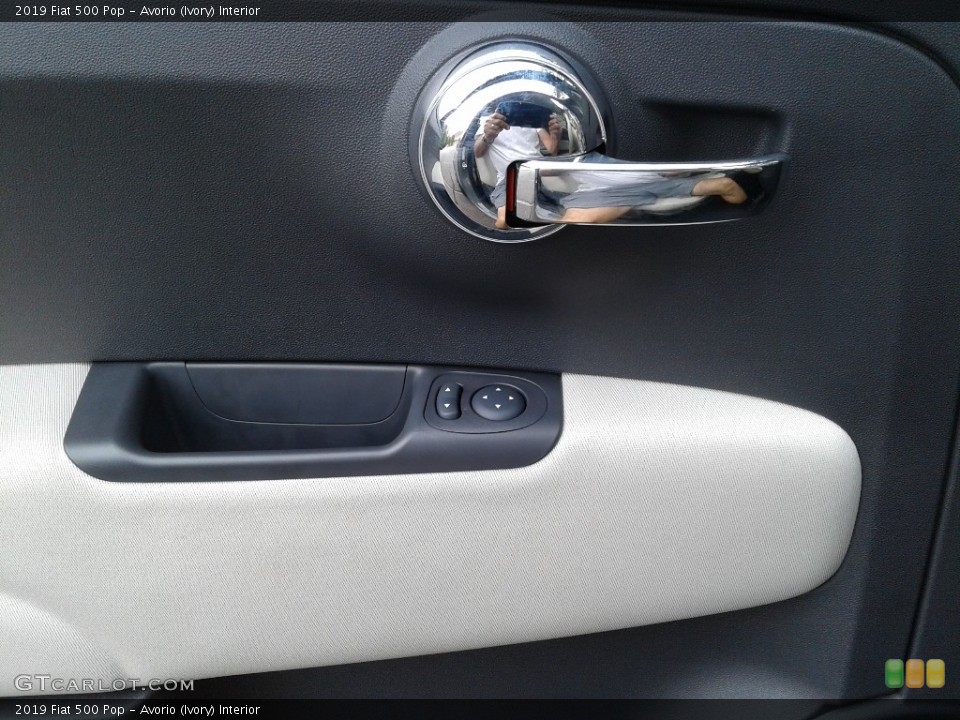 Avorio (Ivory) Interior Door Panel for the 2019 Fiat 500 Pop #134403250