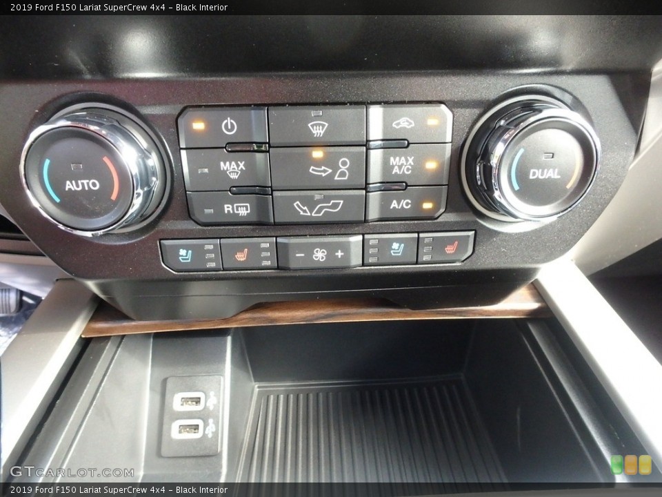 Black Interior Controls for the 2019 Ford F150 Lariat SuperCrew 4x4 #134417565