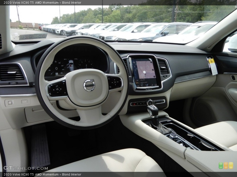 Blond Interior Photo for the 2020 Volvo XC90 T5 AWD Momentum #134429673