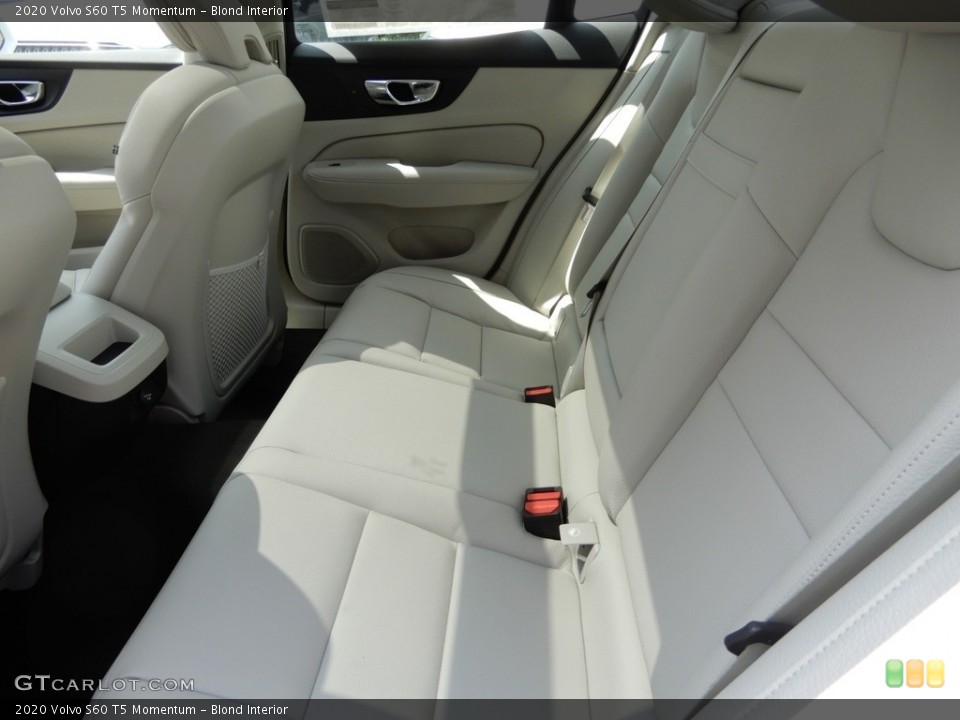 Blond Interior Rear Seat for the 2020 Volvo S60 T5 Momentum #134430510