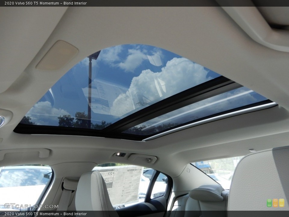 Blond Interior Sunroof for the 2020 Volvo S60 T5 Momentum #134430627