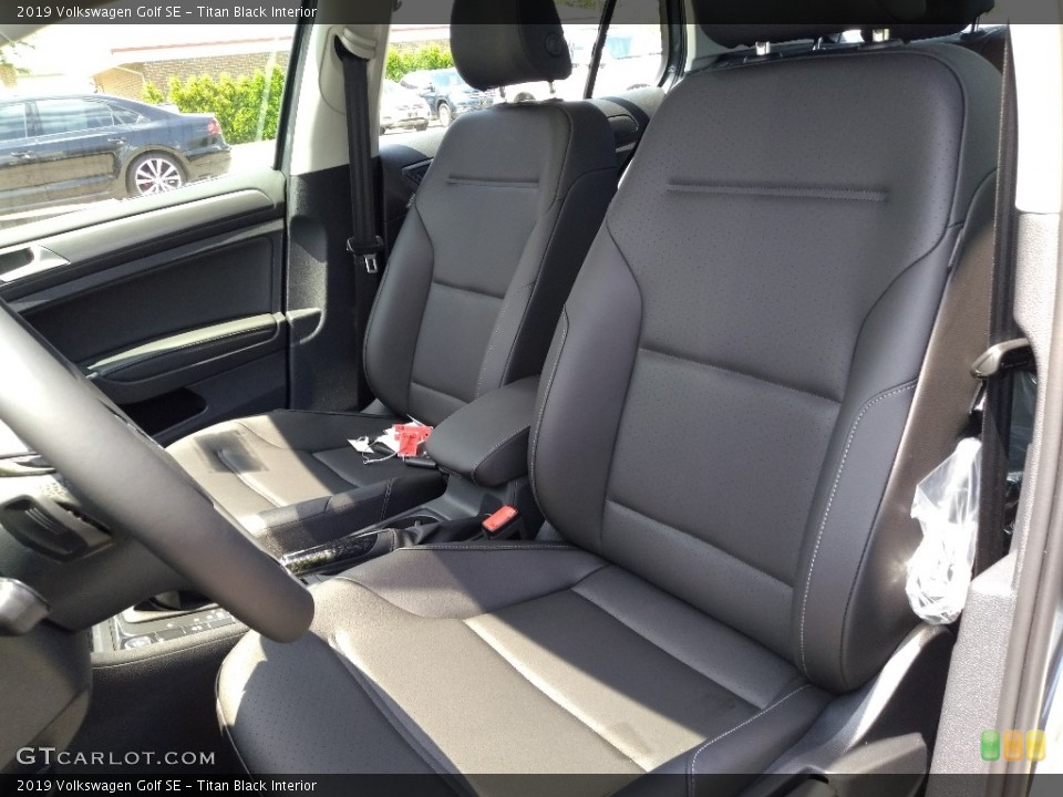 Titan Black Interior Front Seat for the 2019 Volkswagen Golf SE #134439210