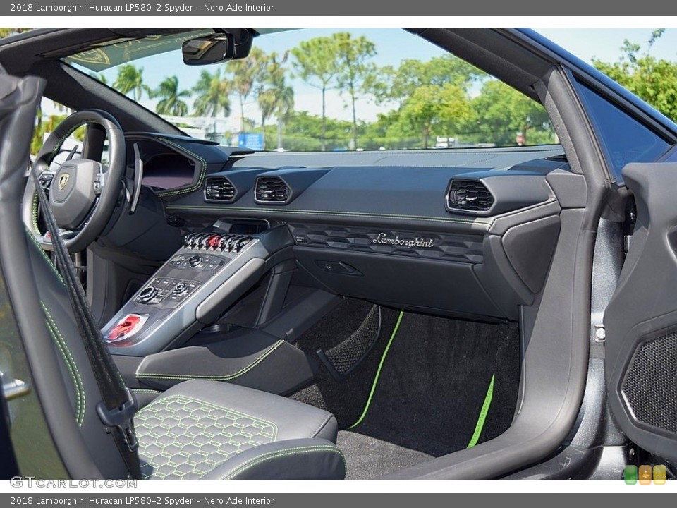 Nero Ade Interior Dashboard for the 2018 Lamborghini Huracan LP580-2 Spyder #134487503