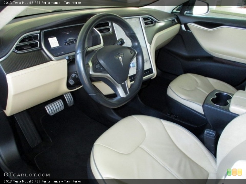 Tan Interior Photo for the 2013 Tesla Model S P85 Performance #134503547