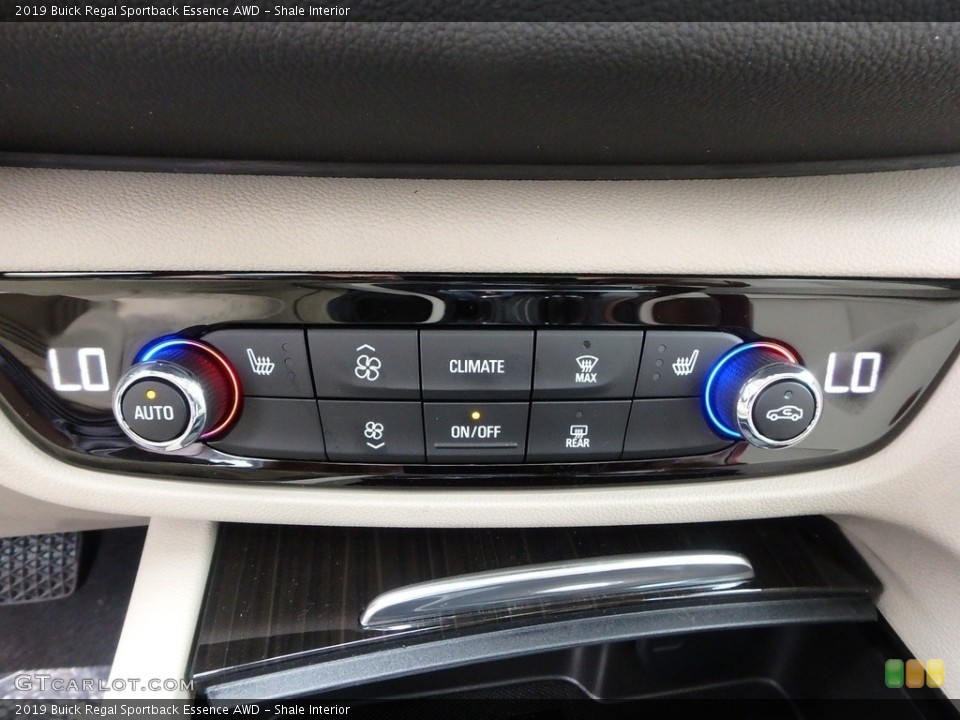 Shale Interior Controls for the 2019 Buick Regal Sportback Essence AWD #134508651