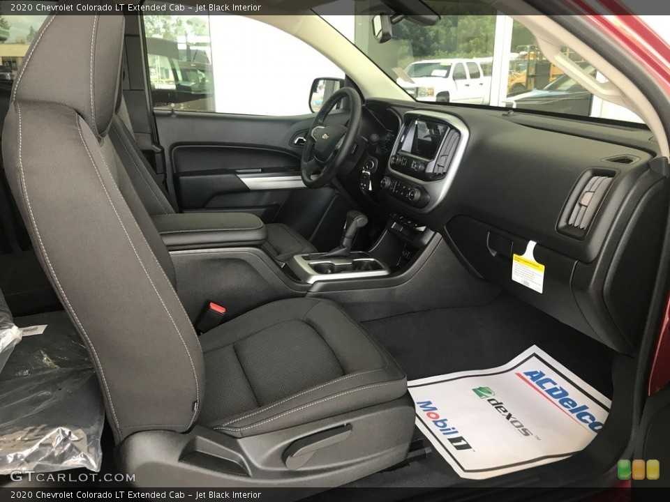 Jet Black Interior Photo for the 2020 Chevrolet Colorado LT Extended Cab #134543285