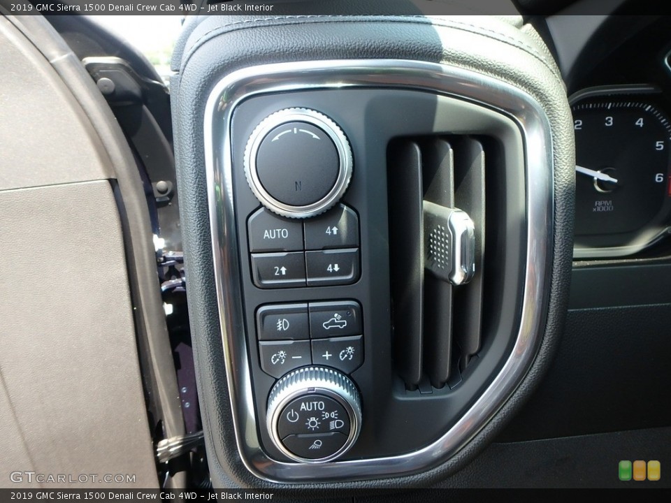 Jet Black Interior Controls for the 2019 GMC Sierra 1500 Denali Crew Cab 4WD #134570422
