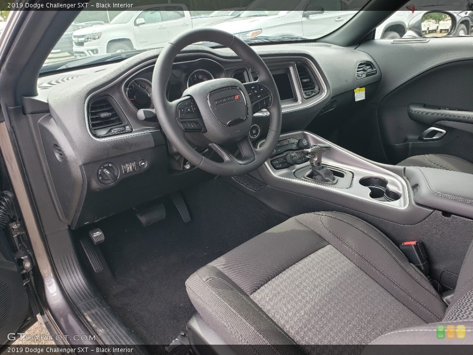 Black Interior Photo for the 2019 Dodge Challenger SXT #134582971