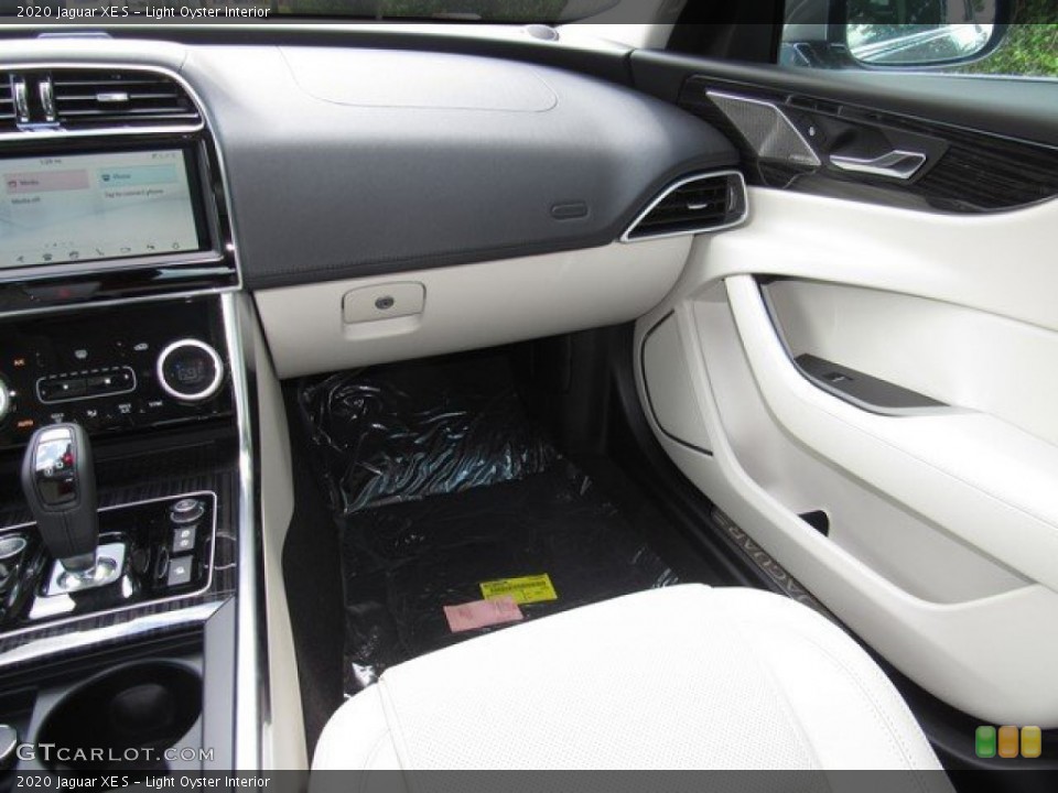 Light Oyster Interior Dashboard for the 2020 Jaguar XE S #134586928