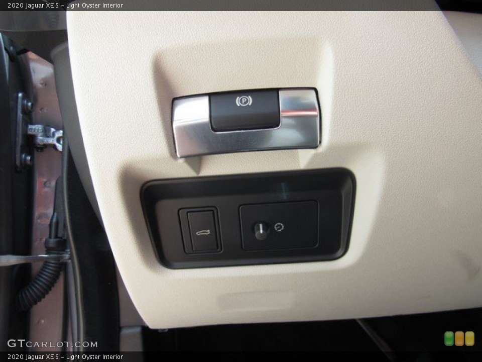 Light Oyster Interior Controls for the 2020 Jaguar XE S #134586967
