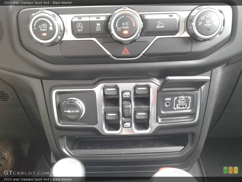 Black Interior Controls for the 2020 Jeep Gladiator Sport 4x4 #134590471