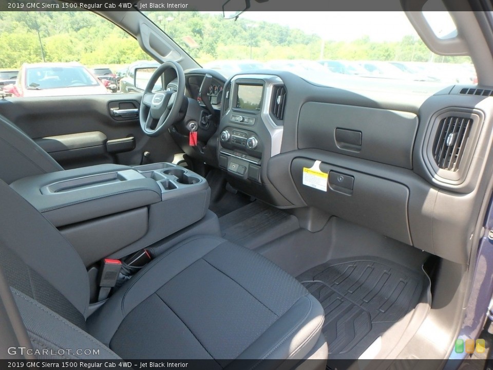 Jet Black Interior Photo for the 2019 GMC Sierra 1500 Regular Cab 4WD #134614977