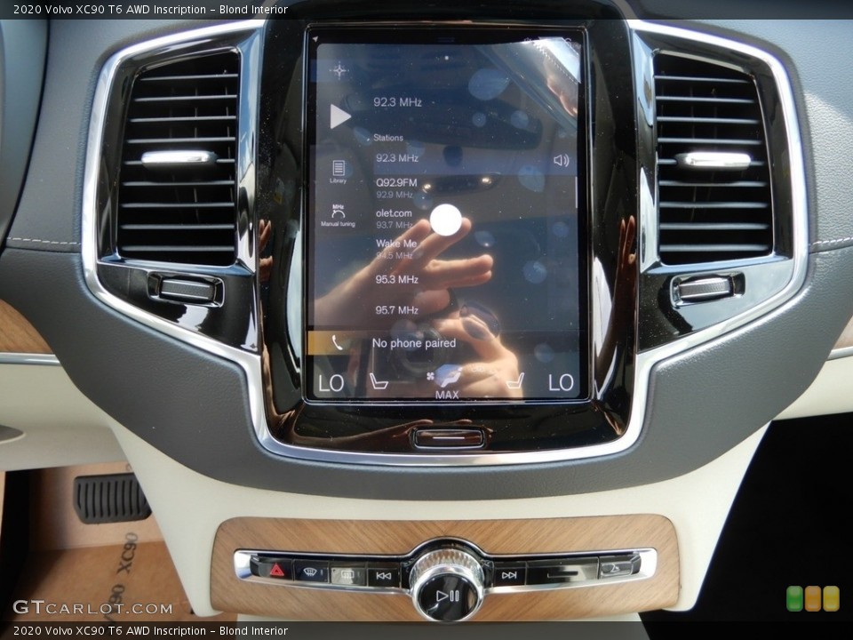 Blond Interior Controls for the 2020 Volvo XC90 T6 AWD Inscription #134640263