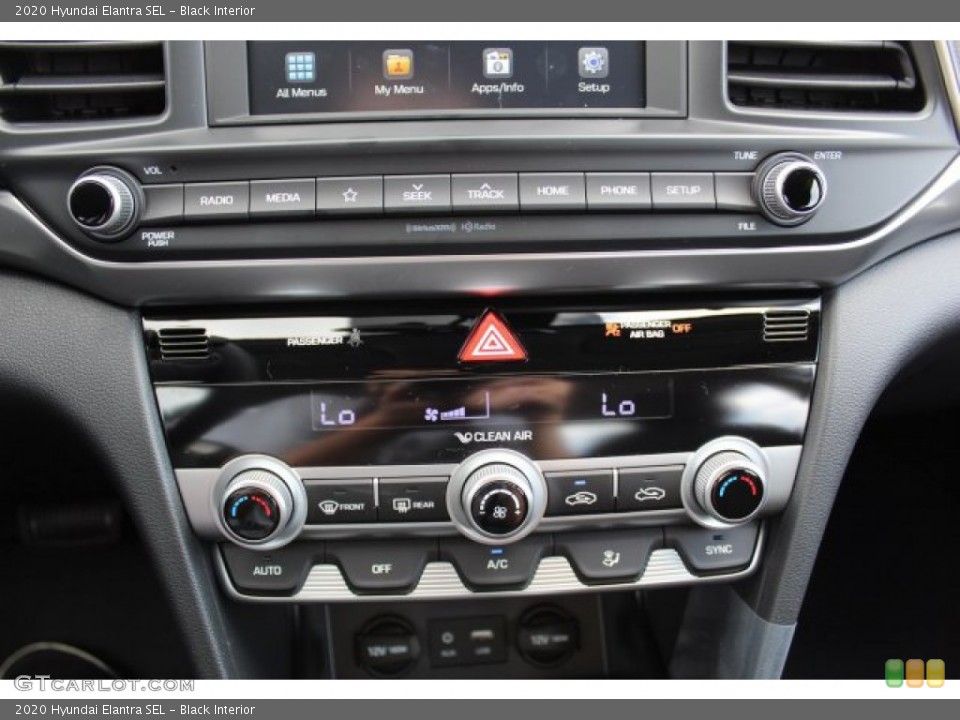Black Interior Controls for the 2020 Hyundai Elantra SEL #134665397