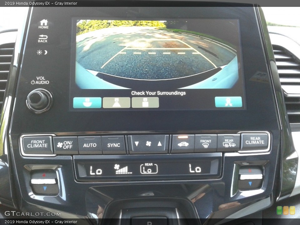 Gray Interior Controls for the 2019 Honda Odyssey EX #134674910