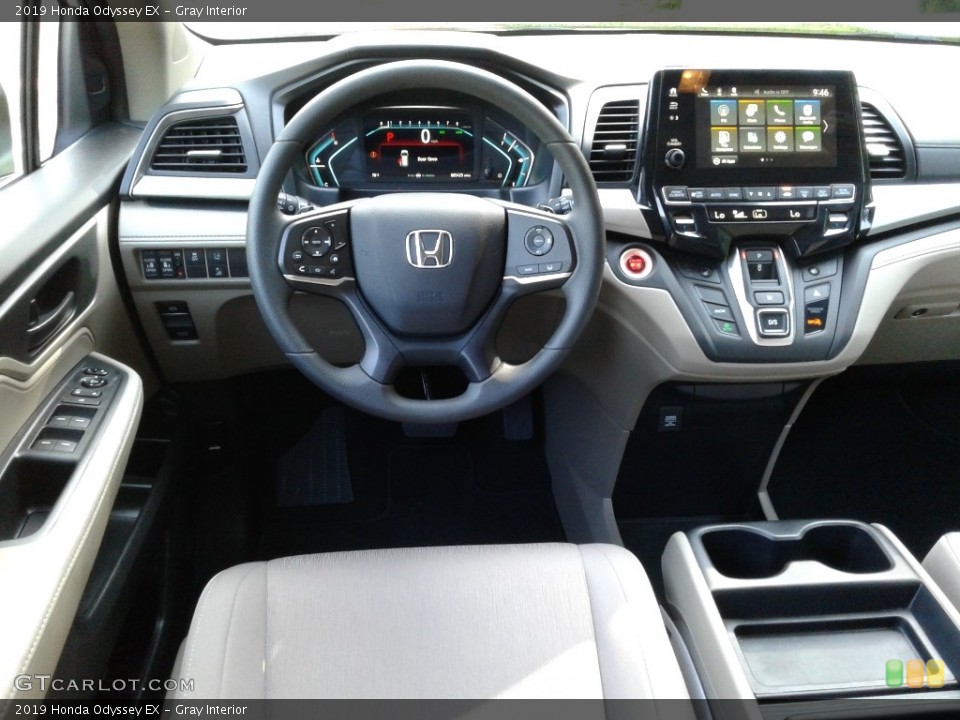Gray Interior Dashboard for the 2019 Honda Odyssey EX #134675153