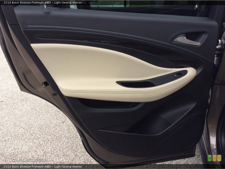 Light Neutral Interior Door Panel for the 2019 Buick Envision Premium AWD #134717807